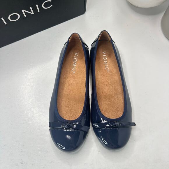 Vionic Amorie Patent Leather Flats Slip On Comfort Shoes Navy Women 5 Wide NWB - Picture 5 of 10